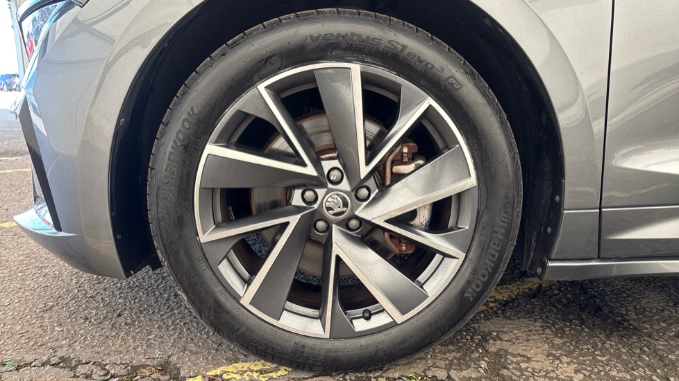 SKODA ENYAQ IV ESTATE 195kW 80x Sportline Plus 82kWh 4x4 5dr Auto