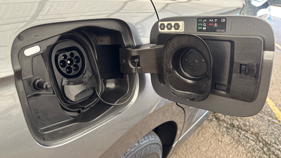 SKODA ENYAQ IV ESTATE 195kW 80x Sportline Plus 82kWh 4x4 5dr Auto