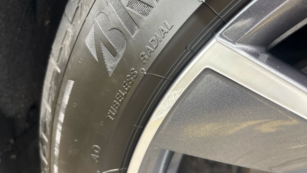 SKODA ENYAQ Scuff