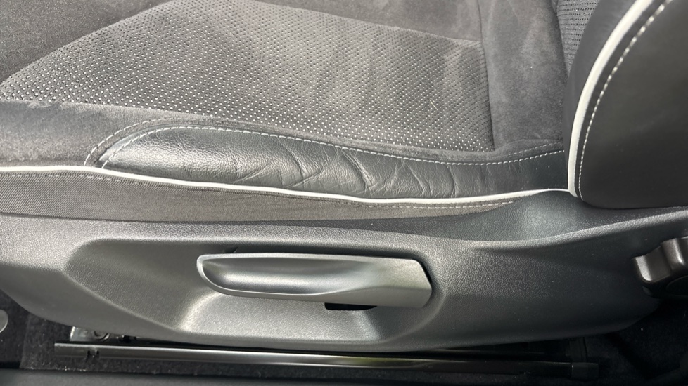 SKODA ENYAQ Worn