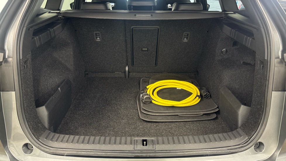 SKODA ENYAQ Image 15