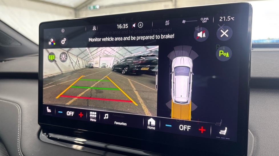 SKODA ENYAQ Reverse camera