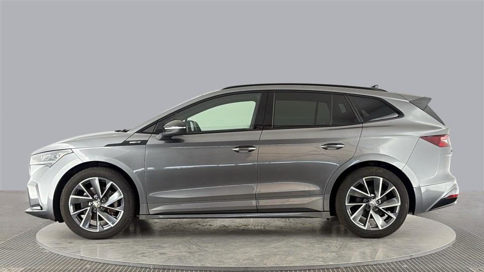 SKODA ENYAQ Image 2