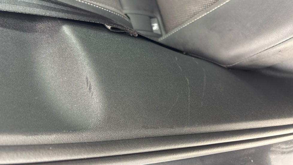 SKODA ENYAQ Scuff