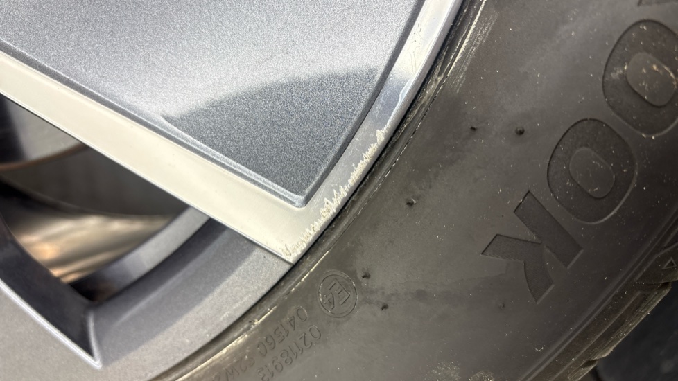 SKODA ENYAQ Scuff