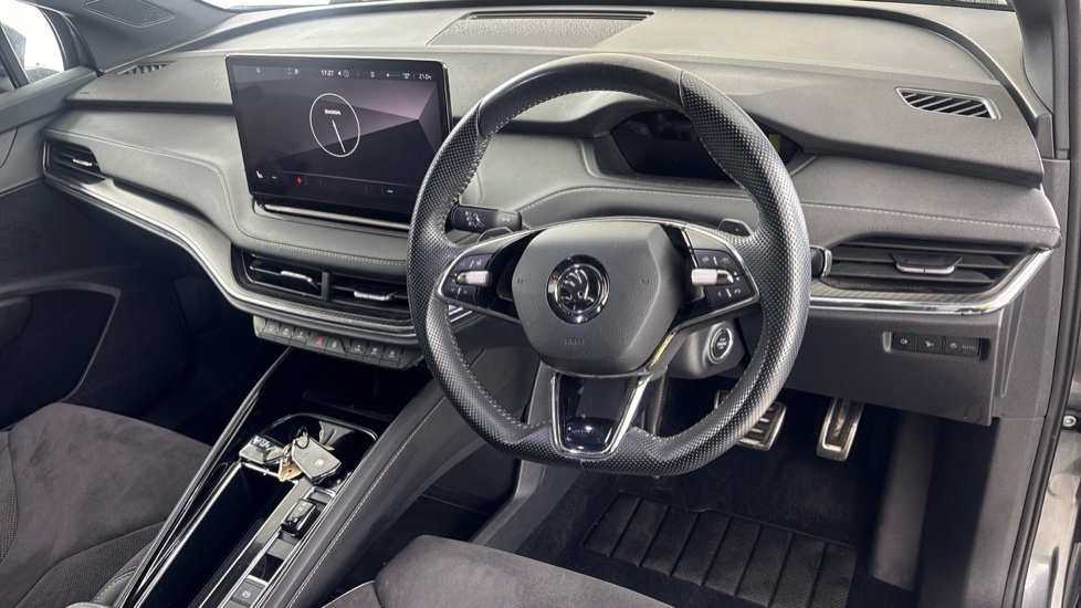 SKODA ENYAQ Image 9