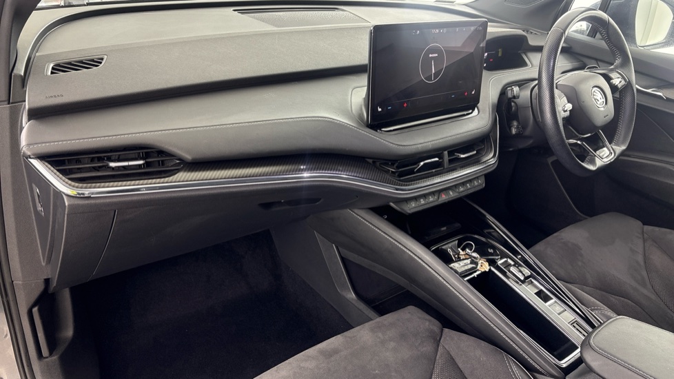 SKODA ENYAQ Image 10
