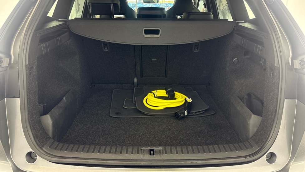 SKODA ENYAQ Image 15