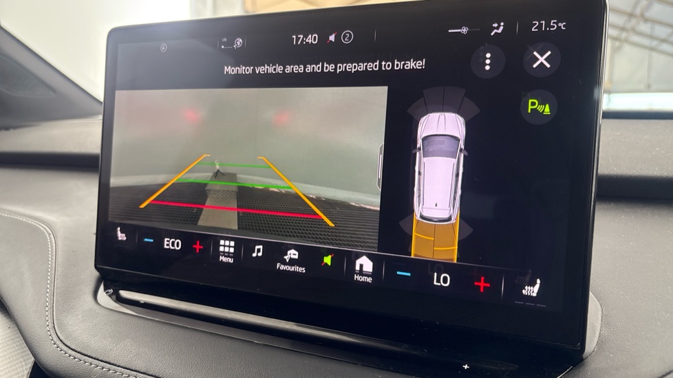 SKODA ENYAQ Reverse camera