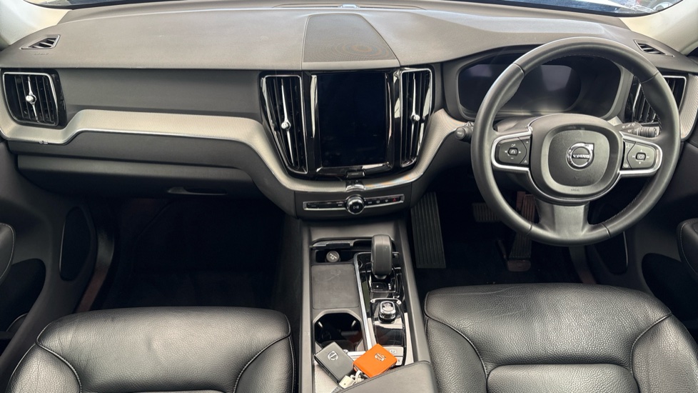 VOLVO XC60 Image 11