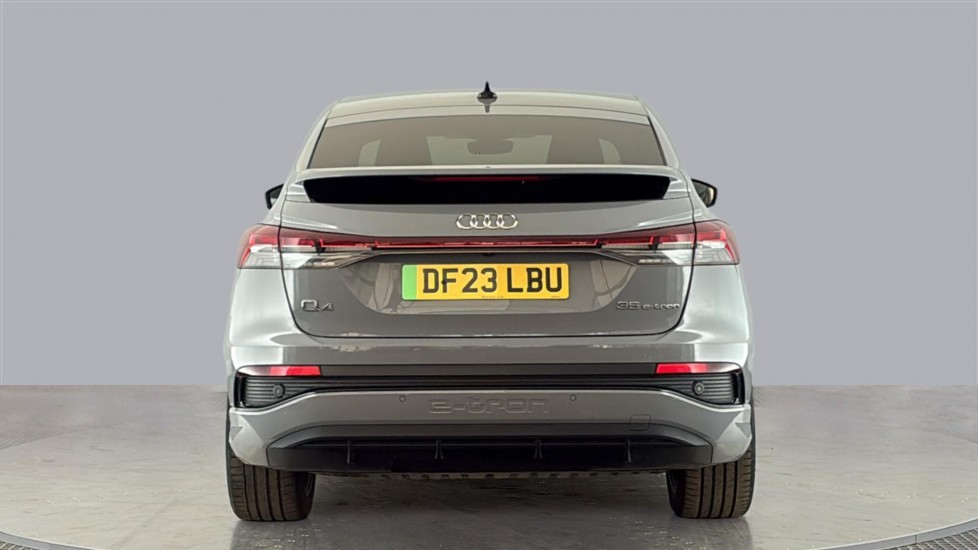 AUDI Q4 Image 4