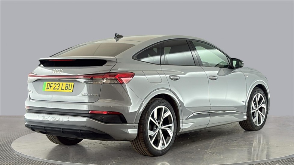 AUDI Q4 Image 5