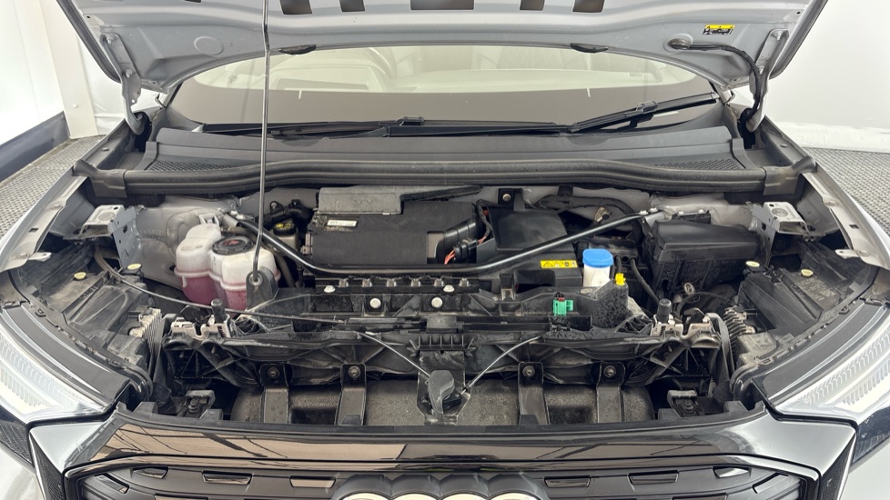 AUDI Q4 Image 16