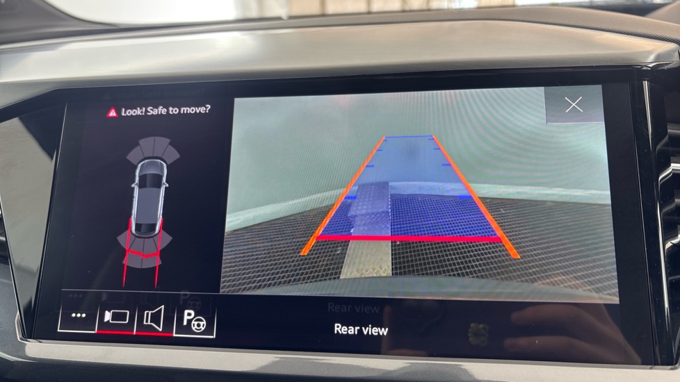 AUDI Q4 reverse camera