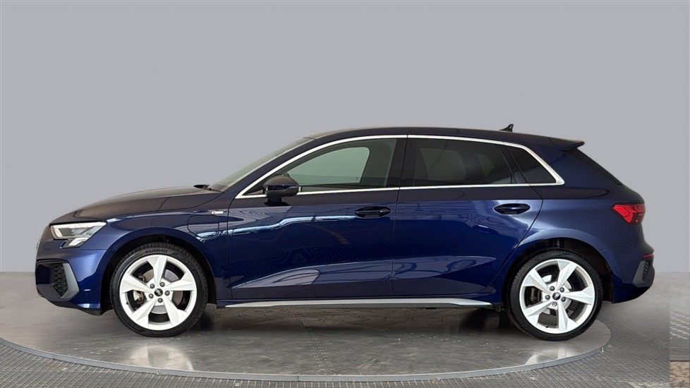 AUDI A3 Image 2