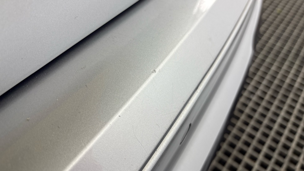 SKODA ENYAQ Chips and scratches