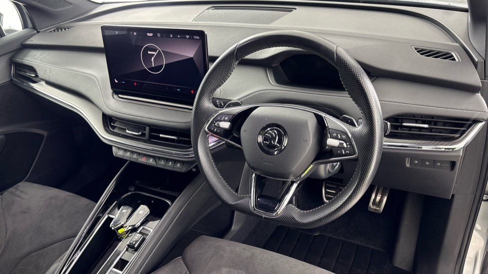 SKODA ENYAQ Image 9