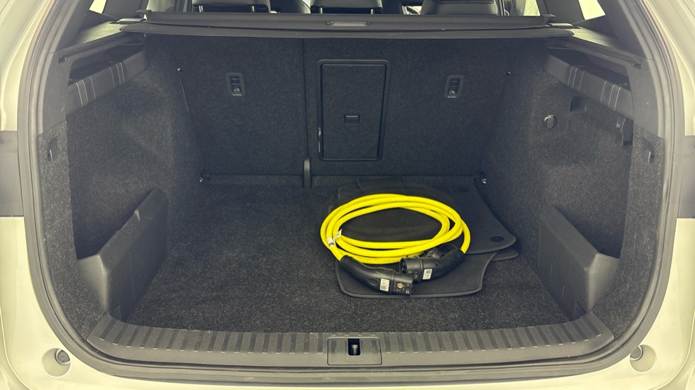 SKODA ENYAQ Image 15