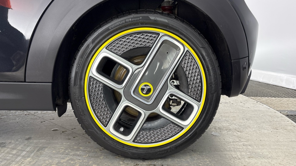 MINI HATCHBACK ELECTRIC 135kW Cooper S Level 3 33kWh 3dr Auto