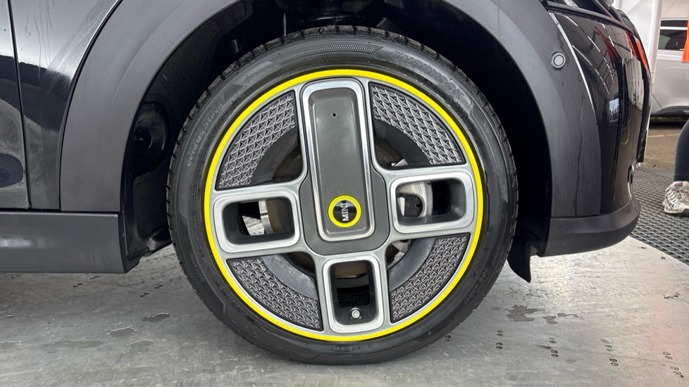 MINI HATCHBACK ELECTRIC 135kW Cooper S Level 3 33kWh 3dr Auto