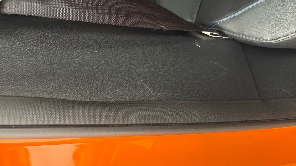 MG MG4 Scratches