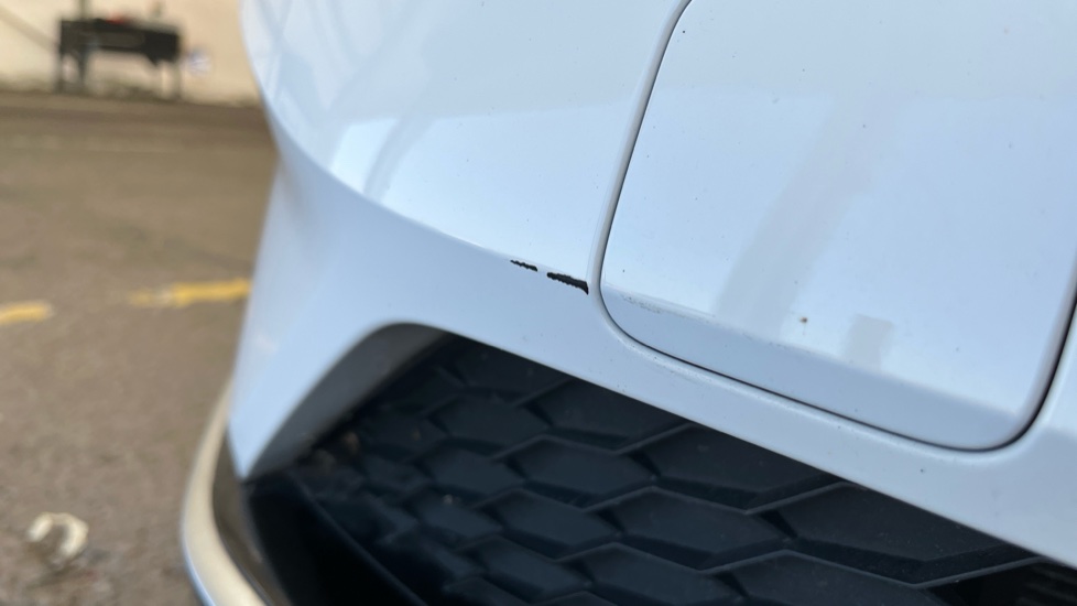 MG ZS Scuff
