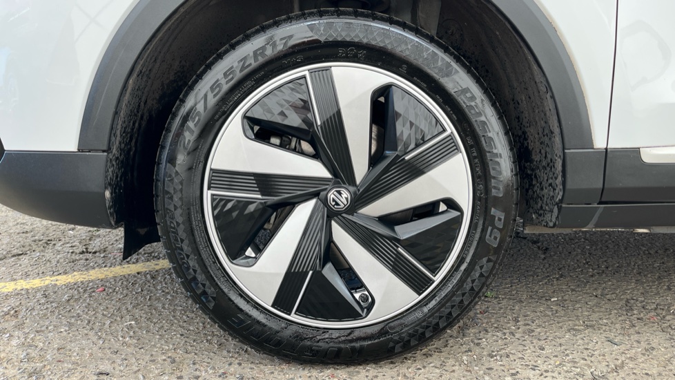 MG ZS Image 17