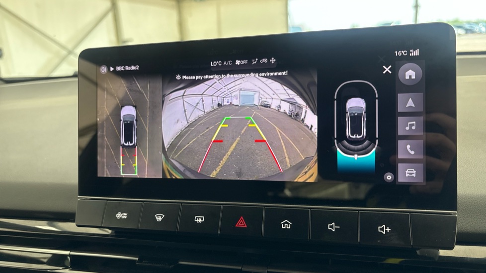 MG MG4 reverse camera