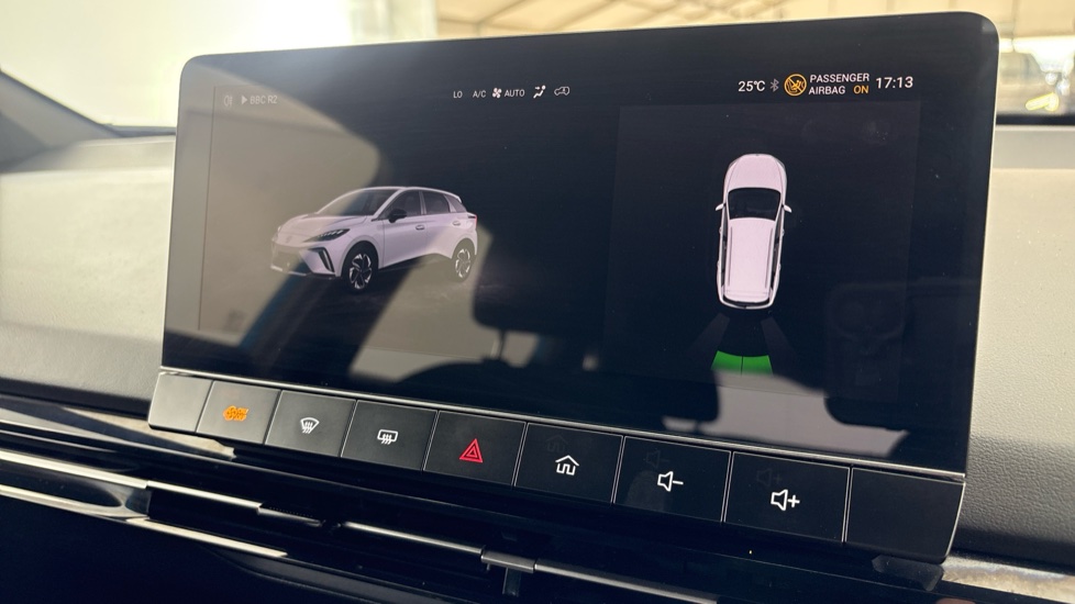 MG MG4 Rear parking sensors