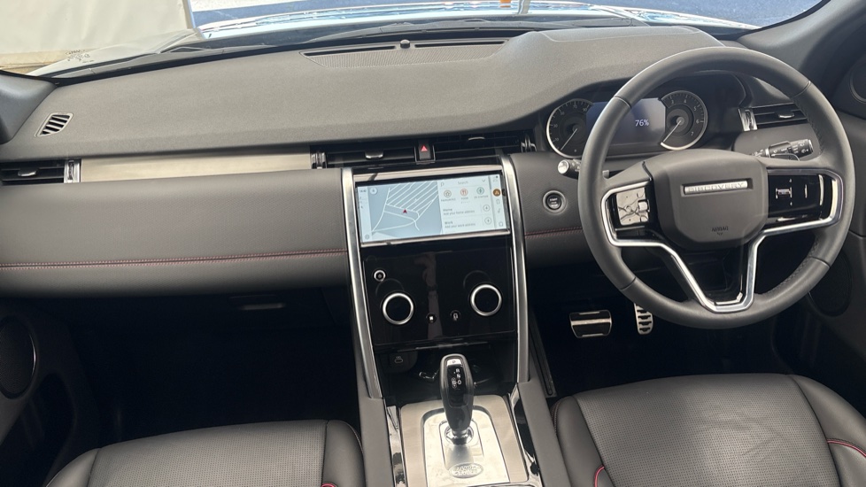 LAND ROVER DISCOVERY SPORT Image 11