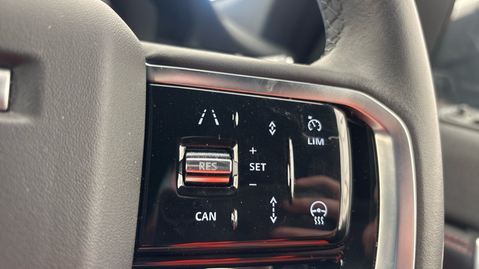 LAND ROVER DISCOVERY SPORT SW 1.5 P300e Urban Edition 5dr Auto [5 Seat]