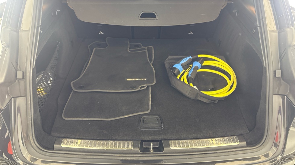 MERCEDES-BENZ EQC ESTATE EQC 400 300kW AMG Line Premium Plus 80kWh 5dr Auto