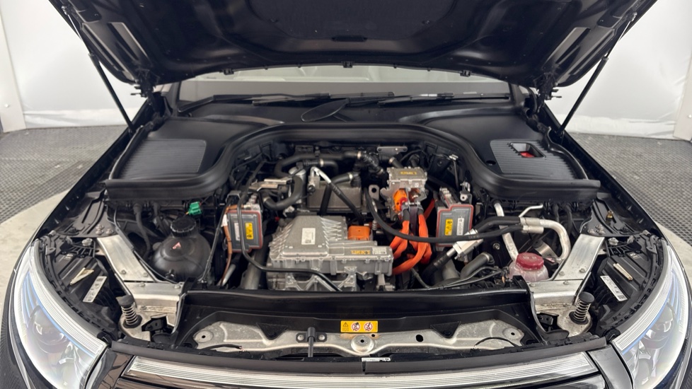 MERCEDES-BENZ EQC ESTATE EQC 400 300kW AMG Line Premium Plus 80kWh 5dr Auto