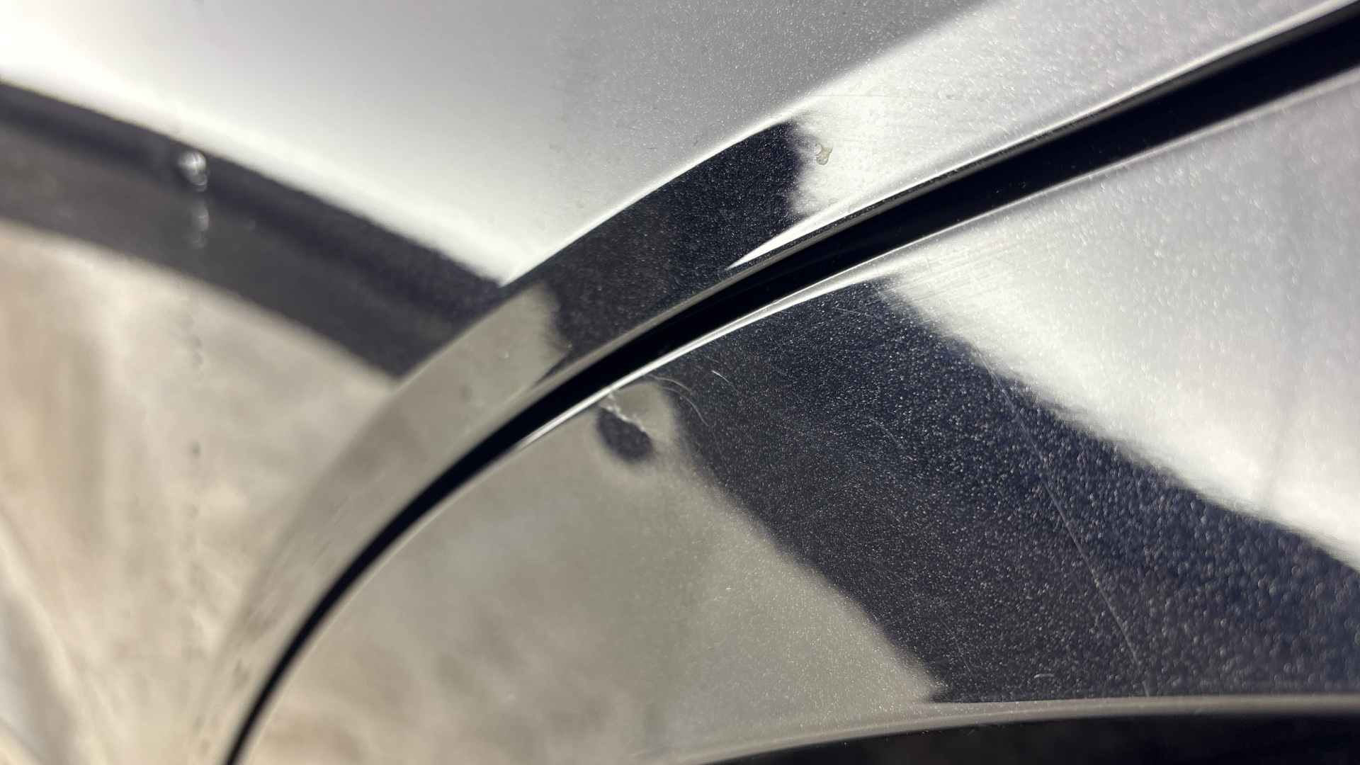 Dent and scratches
