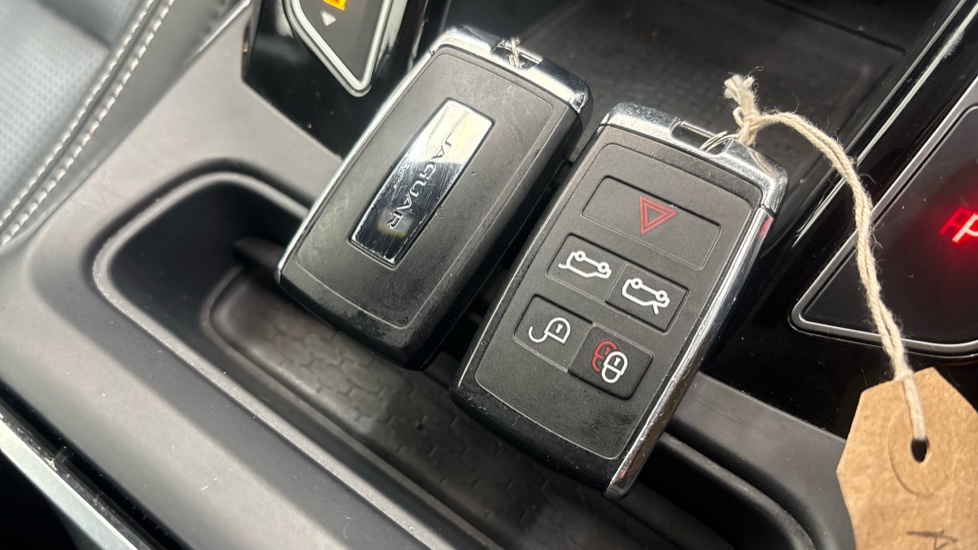 JAGUAR I-PACE 2 keys