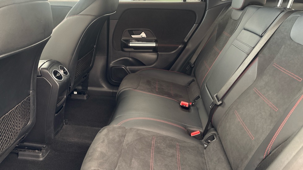 MERCEDES-BENZ EQA HATCHBACK EQA 300 4Matic 168kW AMG Line 66.5kWh 5dr Auto