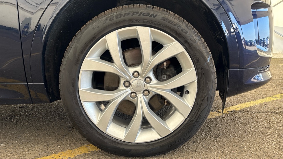 LAND ROVER DISCOVERY SPORT Image 20