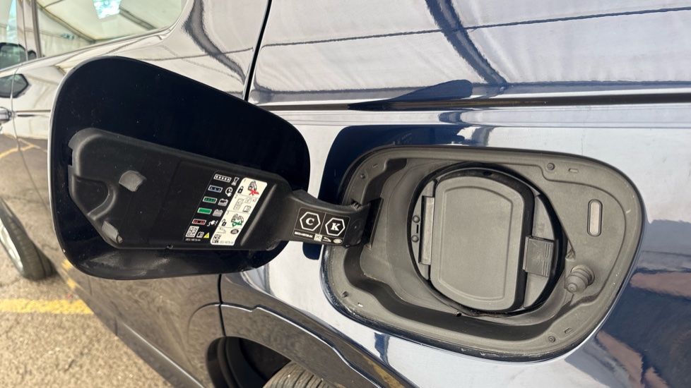 LAND ROVER DISCOVERY SPORT Image 21