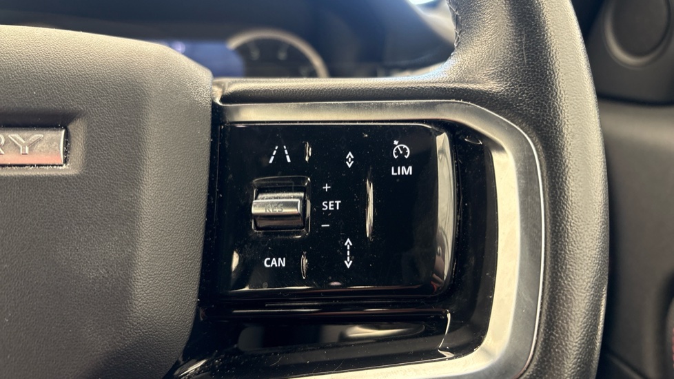 LAND ROVER DISCOVERY SPORT Cruise control