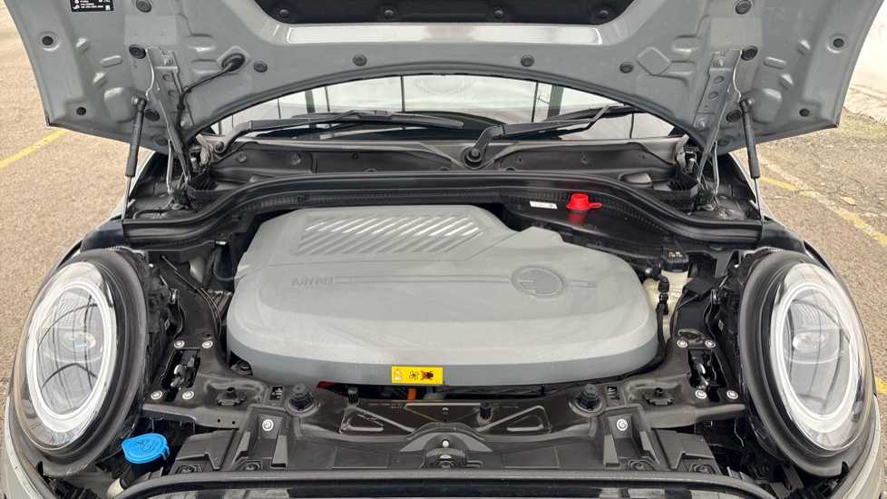 MINI HATCHBACK ELECTRIC 135kW Cooper S Level 2 33kWh 3dr Auto
