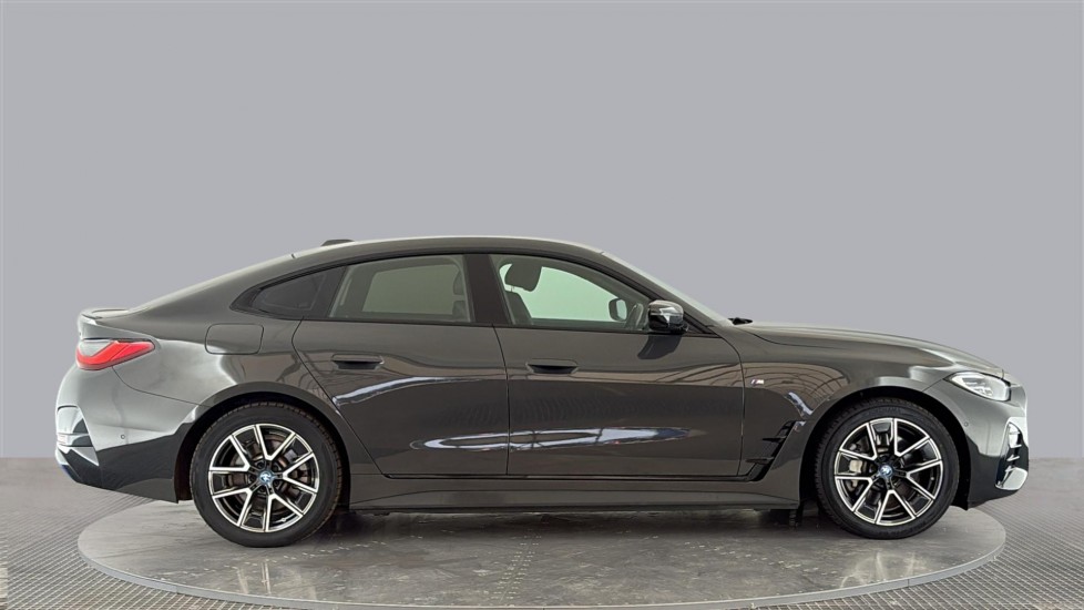 BMW I4 Image 6