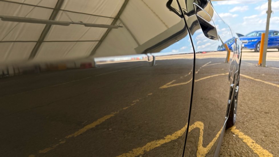 BMW I4 Dent