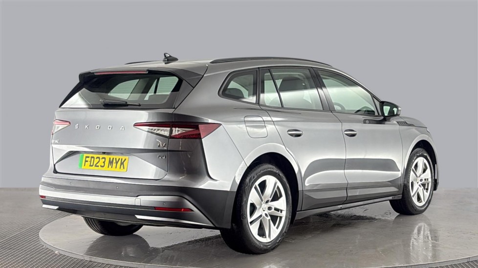 SKODA ENYAQ Image 5