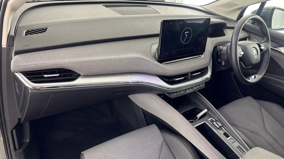 SKODA ENYAQ Image 10