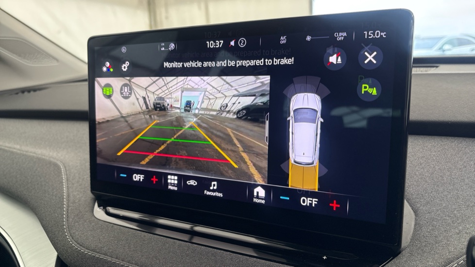 SKODA ENYAQ Reverse camera
