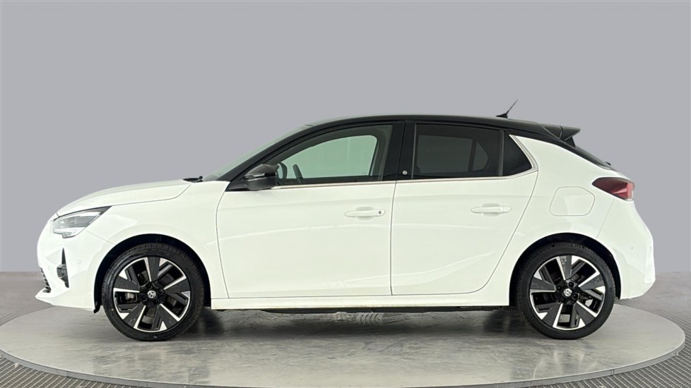 VAUXHALL CORSA Image 2