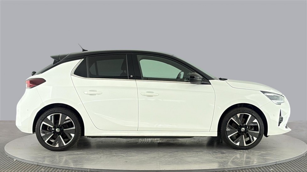 VAUXHALL CORSA Image 6