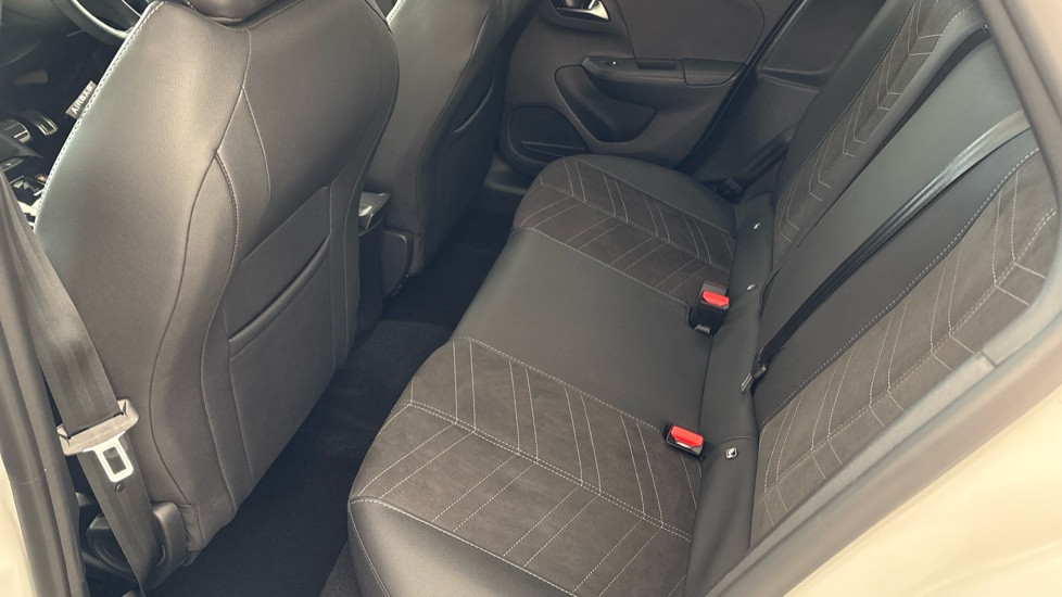 Vauxhall CORSA ELECTRIC HATCHBACK 100kW Ultimate 50kWh 5dr Auto [11kWCh]