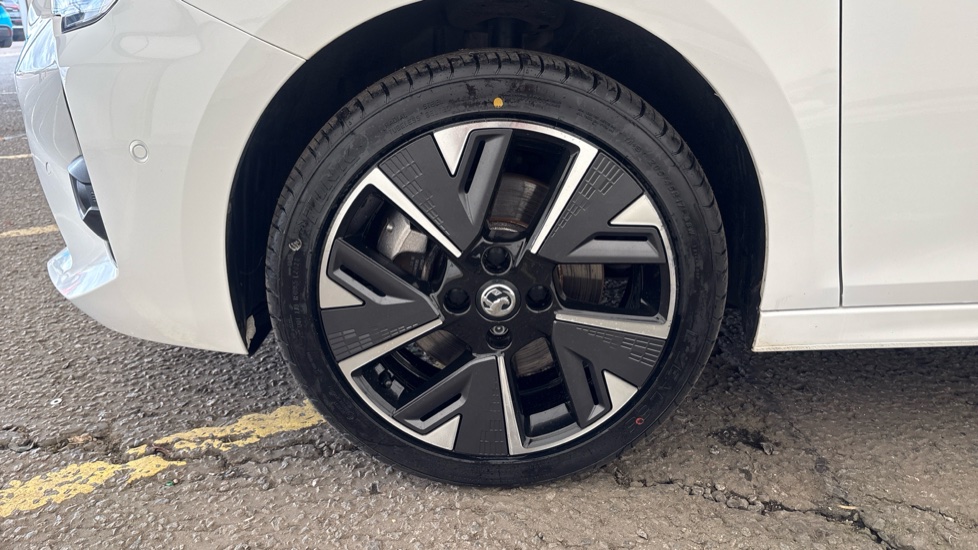 Vauxhall CORSA ELECTRIC HATCHBACK 100kW Ultimate 50kWh 5dr Auto [11kWCh]