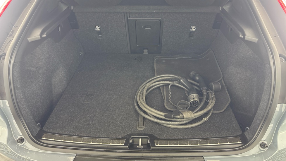 VOLVO C40 ESTATE 170kW Recharge Ultimate 69kWh 5dr Auto